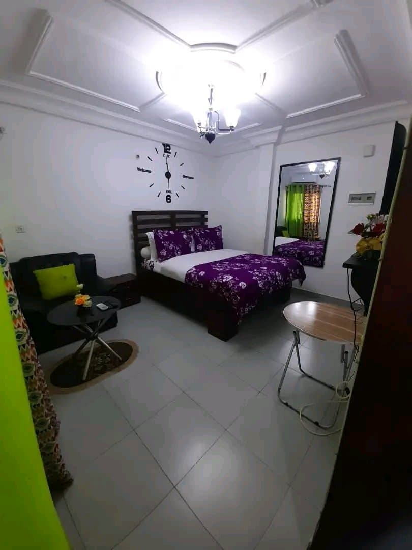 Chambre Propre Climatisée - Bon Rapport Qualité/Prix Yaoundé 3