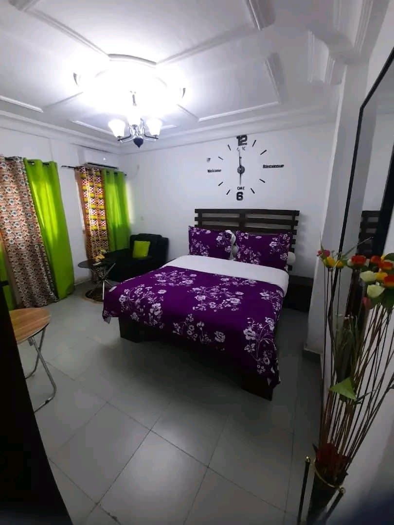 Chambre Propre Climatisée - Bon Rapport Qualité/Prix Yaoundé 4
