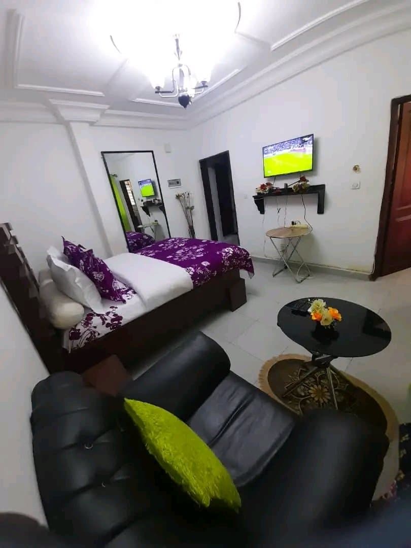 Chambre Propre Climatisée - Bon Rapport Qualité/Prix Yaoundé 5